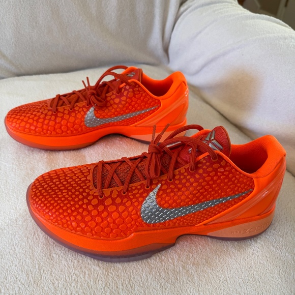 NIB Kobe 6 Protro Total Orange Men's Sneakers - Size 15 - Picture 2 of 9
